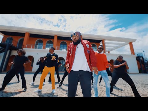 Moji Shortbabaa - Mafinyo (feat. Garvey Royal & Desito) [Official Video]