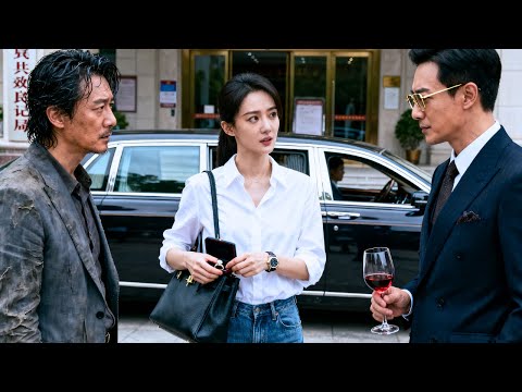 Ditched on the wedding day, she calls the Childhood sweetheart CEO to replace the groom. #250824hxB4