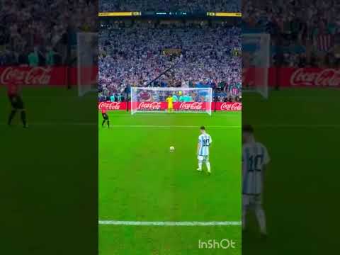 How to Take a Penalty Like Messi 🇦🇷🐐#shorts #football #messi #worldcup