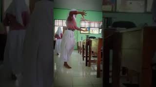 Download lagu Aksi Siswa Smagem Menirukan Tari Leak Bali #short mp3