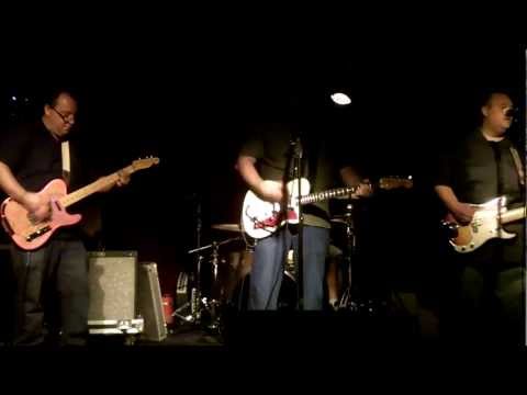The Brixton Riot covering Could You Be The One by Hüsker Dü