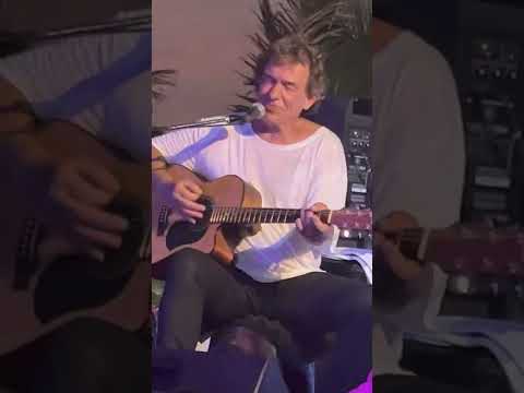 Green Green Grass of Home - Tom Jones - Jimmy Barnes & Ian Moss Rock The Maldives - Sunset Concert 4