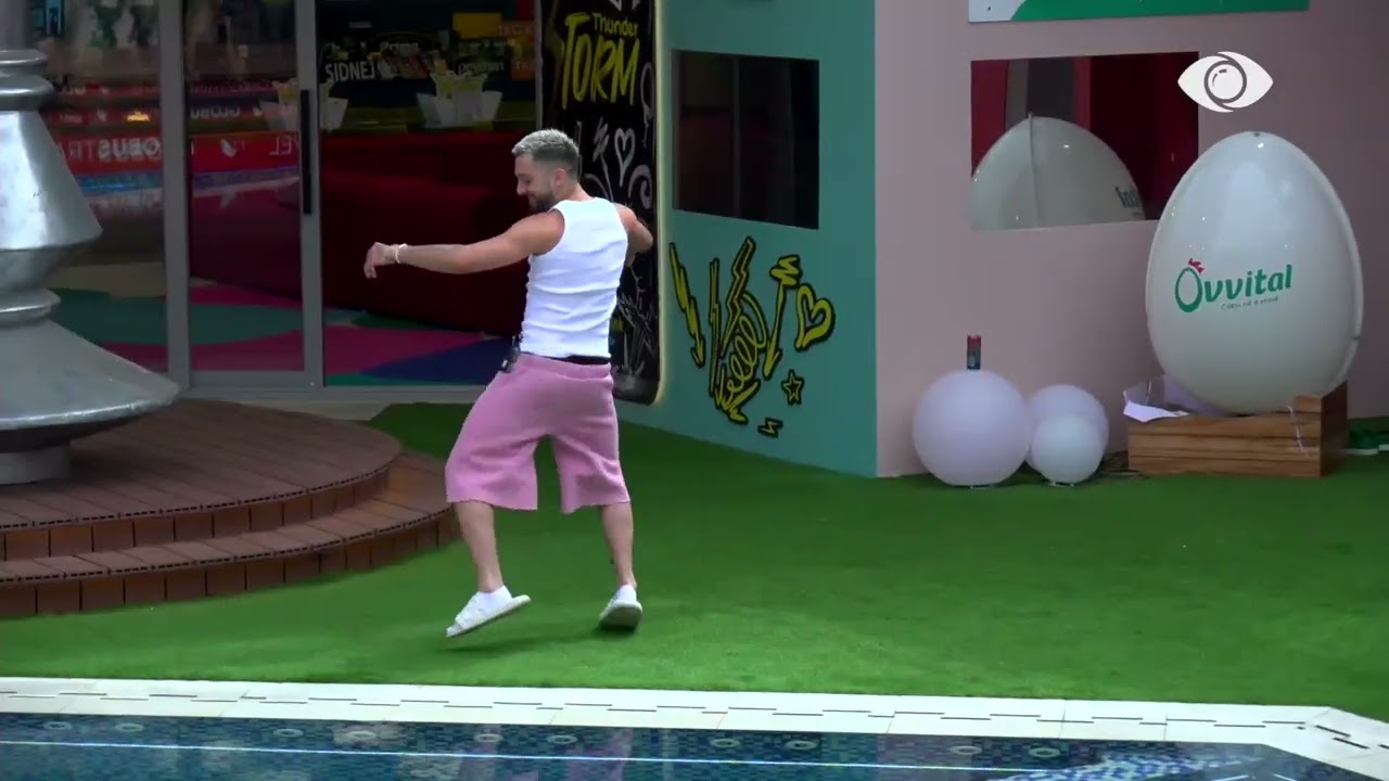 “Shkove qave kur i bënte G Bani këto”/ Vijon debati mes Rozanës dhe Gjestit: Ja kush je ti…