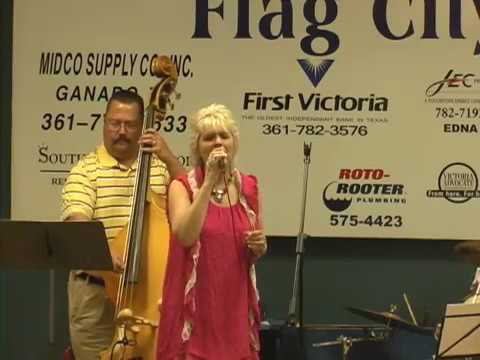 Carol Cochran singing Right or Wrong