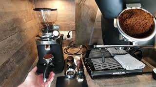 Ceado E37S coffee grinder in action