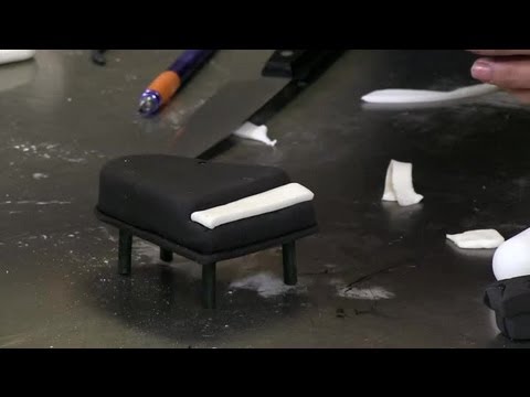 How to Make a Piano Decoration From Fondant : Fondant Designs