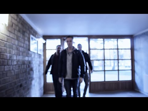Mitt första seriösa egendrivna filmprojekt (började som mitt gymnasieprojekt). Jag castade självfallet mig själv som huvudrollen.