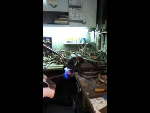 download lagu mp3 mp4 Silver Antler Chandelier, download lagu Silver Antler Chandelier gratis, unduh video klip Silver Antler Chandelier