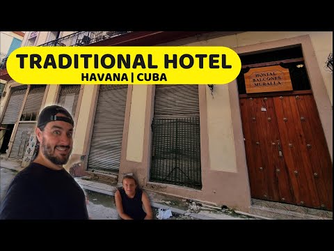 Super LOCAL - Super TRADITIONAL- Hostel Balcones Muralla - HAVANA | CUBA