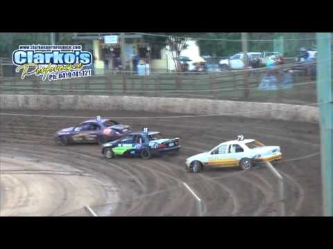 Street Sedans - Heat 1 - Kurt Murdoch Mary 1000 - Maryborough Speedway - 09.06.12