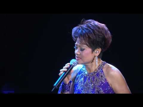 Frances Yip 葉麗儀 - 上海攤