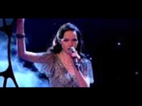 Christina Marie performs 'Everlong'    The Voice UK 2014