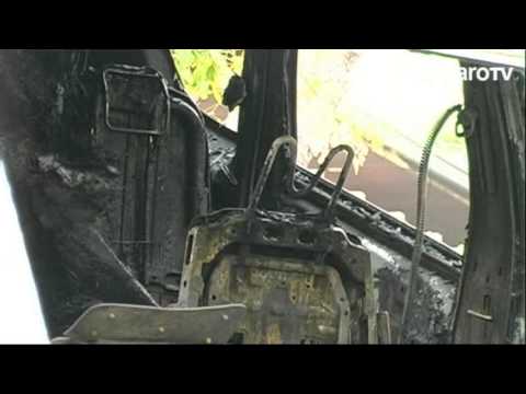 Icaro Tv. Auto incendiata in via Gadames (live)