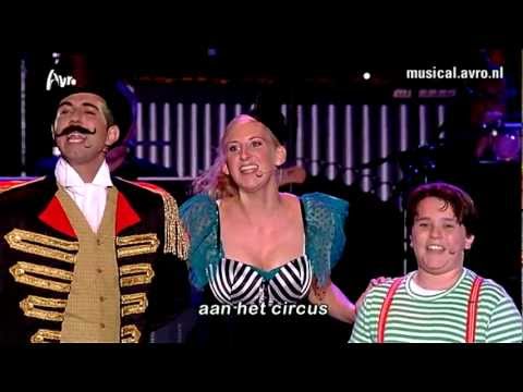 Musical Sing-a-Long 2012 - Dik Trom