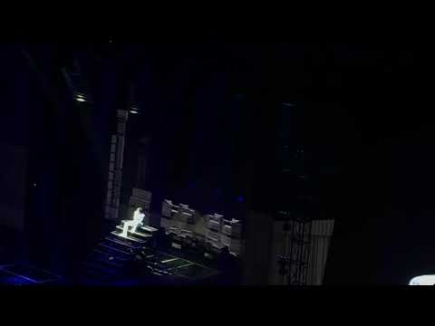 [FANCAM] WINNER JINU CROSS TOUR - CALL ANYTIME
