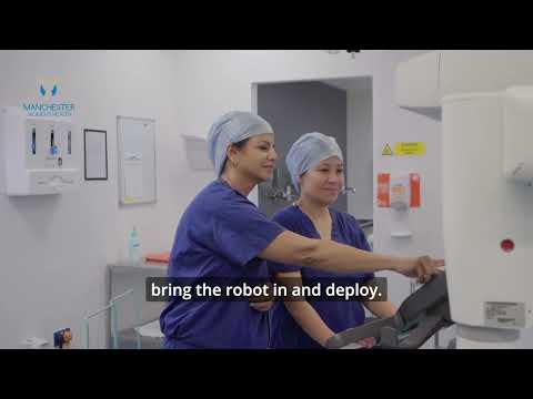 Operating the Da Vinci Robot in Surgery - Dr Sujata Gupta - Consultant Gynaecologist