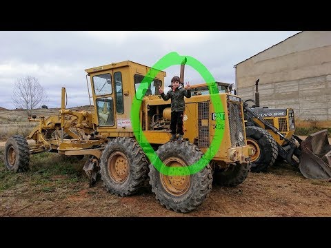 Heavy Dangerous Construction Largest CAT Bulldozer Caterpillar Equipment machines Technology