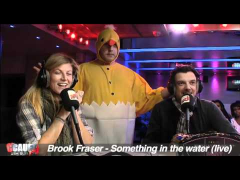 Max déguisé en poussin fout des claques - C'Cauet sur NRJ