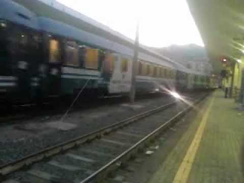 ICN 1910 in partenza con E 402b in soccorso ad una E 656