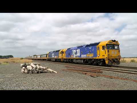 7733V Pacific National Grain Train With BL30 & BL33 Arrives At Gheringhap Loop (7/2/2025) - PoathTV