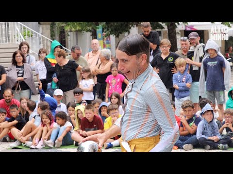 Mundo ao Contrário já anima as rua das vila | Altominho TV