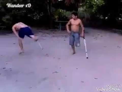 Pelea de inválidos con linkin park de fondo