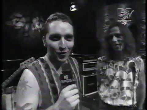 Golpe de Estado tocando ao vivo no Furia MTV