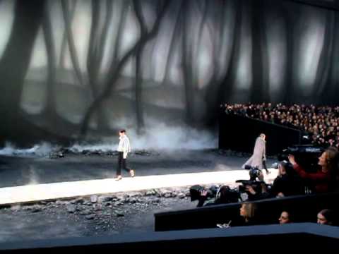 Chanel Fall Winter 2011-2012 Full Fashion Show. Paris Fashion Week