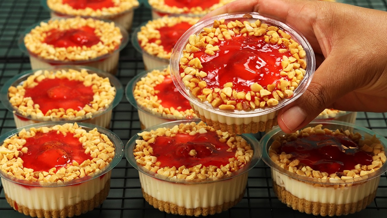 Ganhe DINHEIRO Todos os Dias com Essa SOBREMESA NO POTE tortinha de Morango FÁCIL e LUCRATIVA!