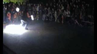 preview picture of video 'FIRE SKATE 2009 - Fire show na ohnivých bruslích'