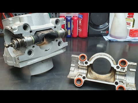 Perfectly installing the exhaust control on a KTM EXC! 😁 [4k]
