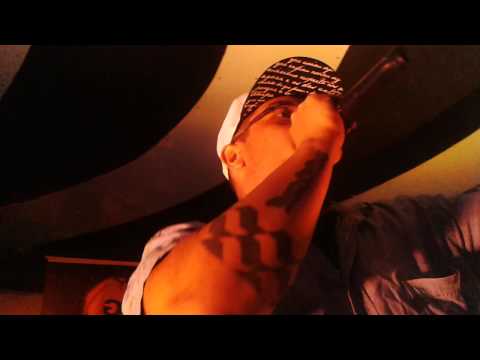 Batalha Mic Master Brasil Miyagi Vs Mamuti (23/10/14)