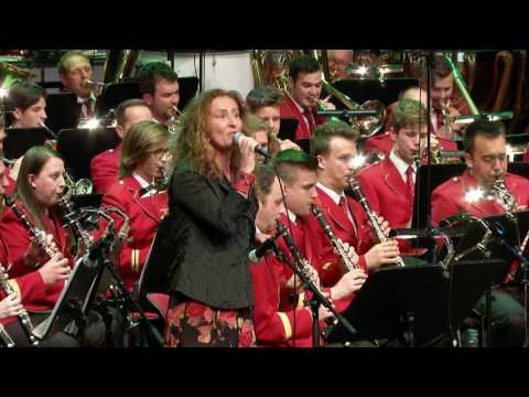 Prekmurska godba Bakovci in Dorina Gujt - Moja Sobota