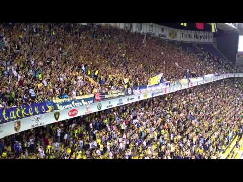 The best football fans in the world Fenerbahce Istanbul SK Ultras Jumping