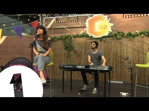 Foxes: Glorious - Live & Acoustic at G in the Park