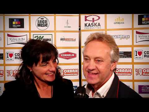 Oranje Shownieuws was te gast bij Fan Café te Enschede met Sybe en Marjan