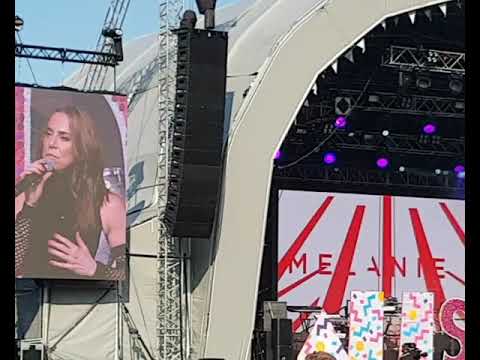 Melanie C Pays Tribute to Left Eye at Mighty Hoopla 2018 | TLC-Army.com