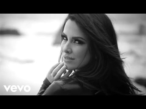 Nayer - Suave (Kiss Me) ft. Pitbull, Mohombi