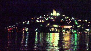 preview picture of video 'Arriving Janitzio Island by Night, November 2'