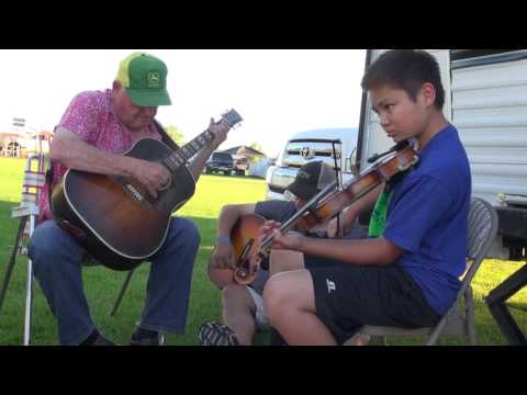 2017-06-18 Miles Quale plays Snow Flake Reel taught by Wes Westmoreland - Weiser 2017