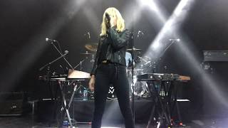 Metric — Artificial Nocturne Intro, Love You Back, Youth Without Youth [Live in Moscow 25.10.2018]
