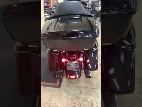 FLHXS 2017 Street Glide® Special