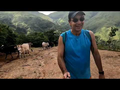 SUBIENDO EL CERRO HASTA LA COLONIA TOVAR 