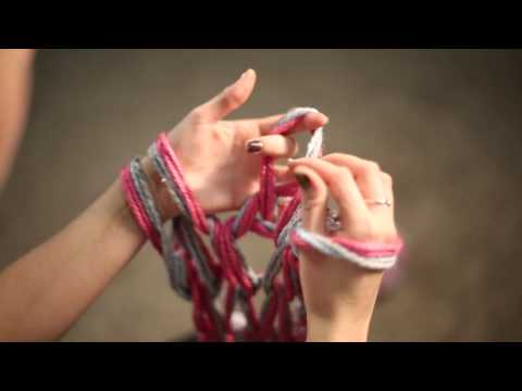 Arm Knit Scarf Tutorial