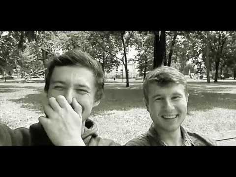 Univerzal & ME - Miért Pörög (Visszapillantó Videó)