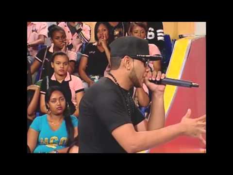 Emiliano El Criminal VS Chelo som - Improvisando En La Tiradera De aqui Se habla español 2015