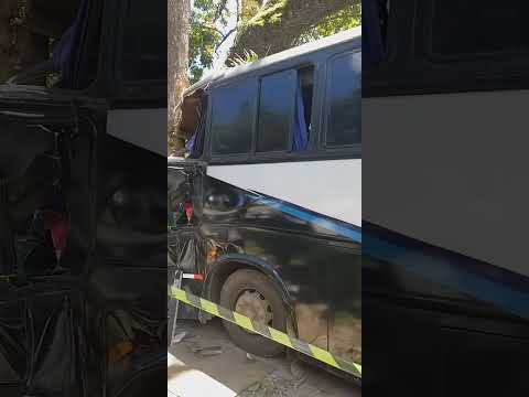 veja como fico o Ónibús que sofreu o acidente em Marechal flóreano no ES