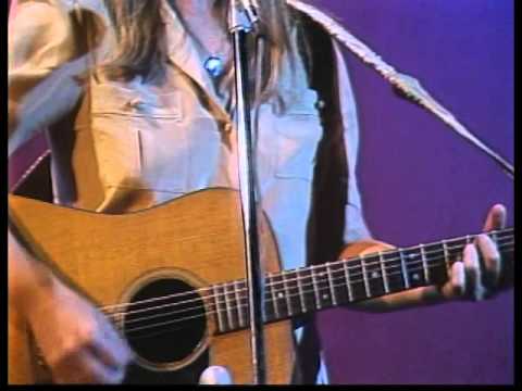 Kake Wolf & Nina Gerber perform 'Emma Rose'_HQ.mov