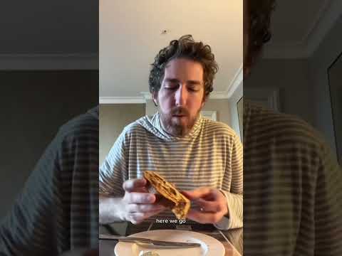 Dr. Glaucomflecken Tries Vegemite