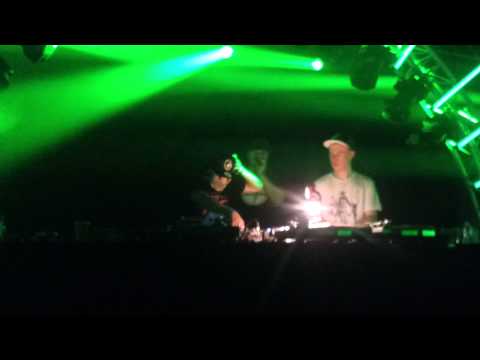 Funtcase vs. Cookie Monsta @ Blackout Belgium 2012 @ Tour & Taxis Brussels
